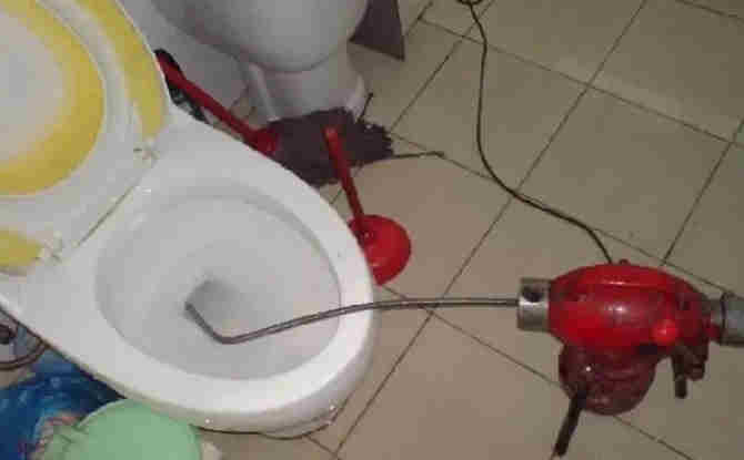 镇海马桶通下水